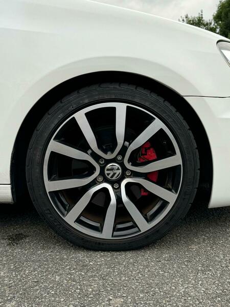 2011 Volkswagen Golf